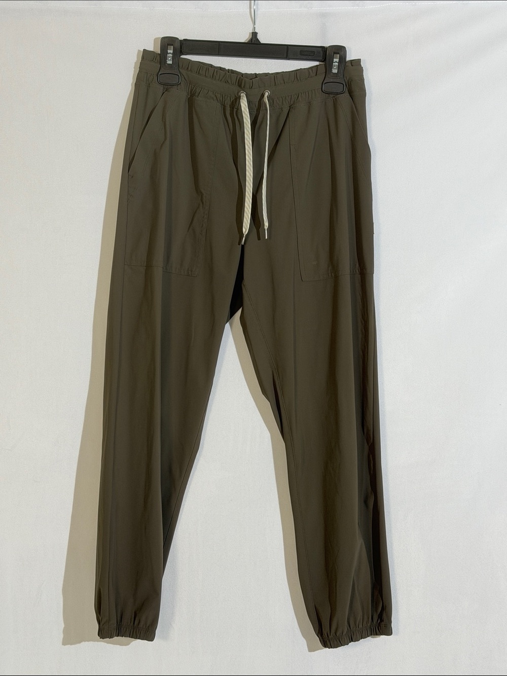 Vuori Jogger Pants Size M Drawstring Elastic Waist Gray/Green Color Lightweight